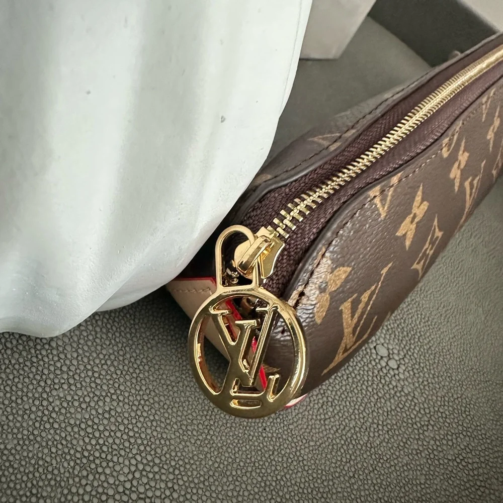 🐻 Brown Monogram Pencil Case Or Makeuo Brush Bag - Picture 3 of 7